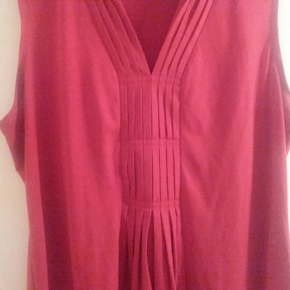 East 5th Dressy Top - Picture 4 of 10